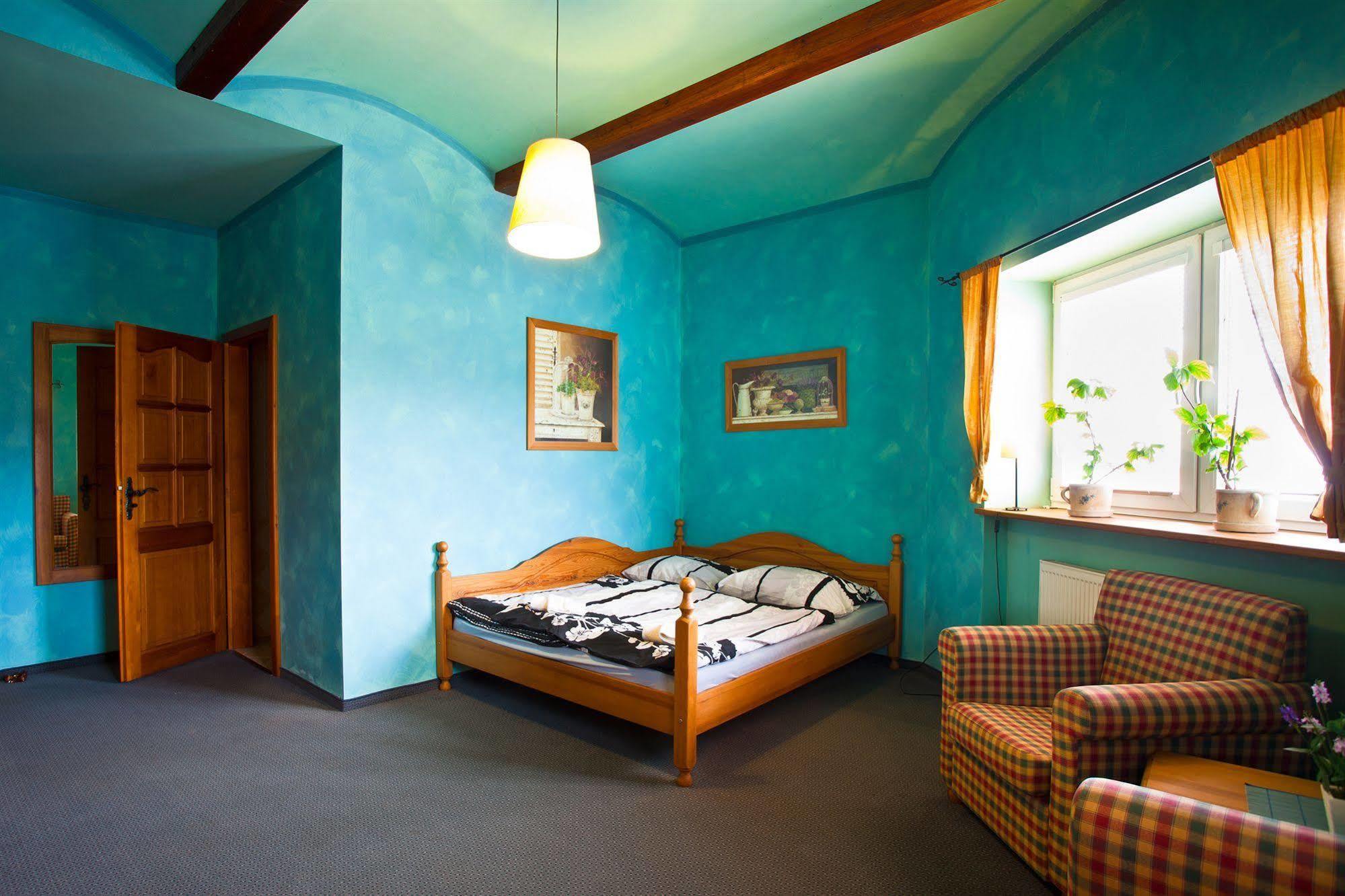Hotel U Simla Karlovy Vary Kültér fotó